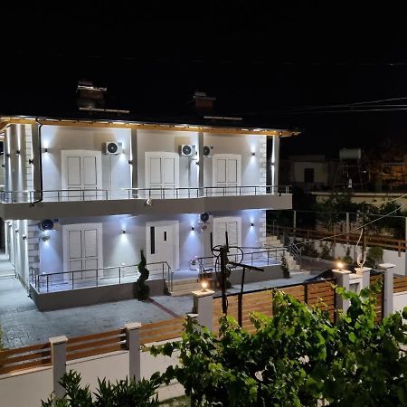 Vila Soleil Vlorë Екстериор снимка