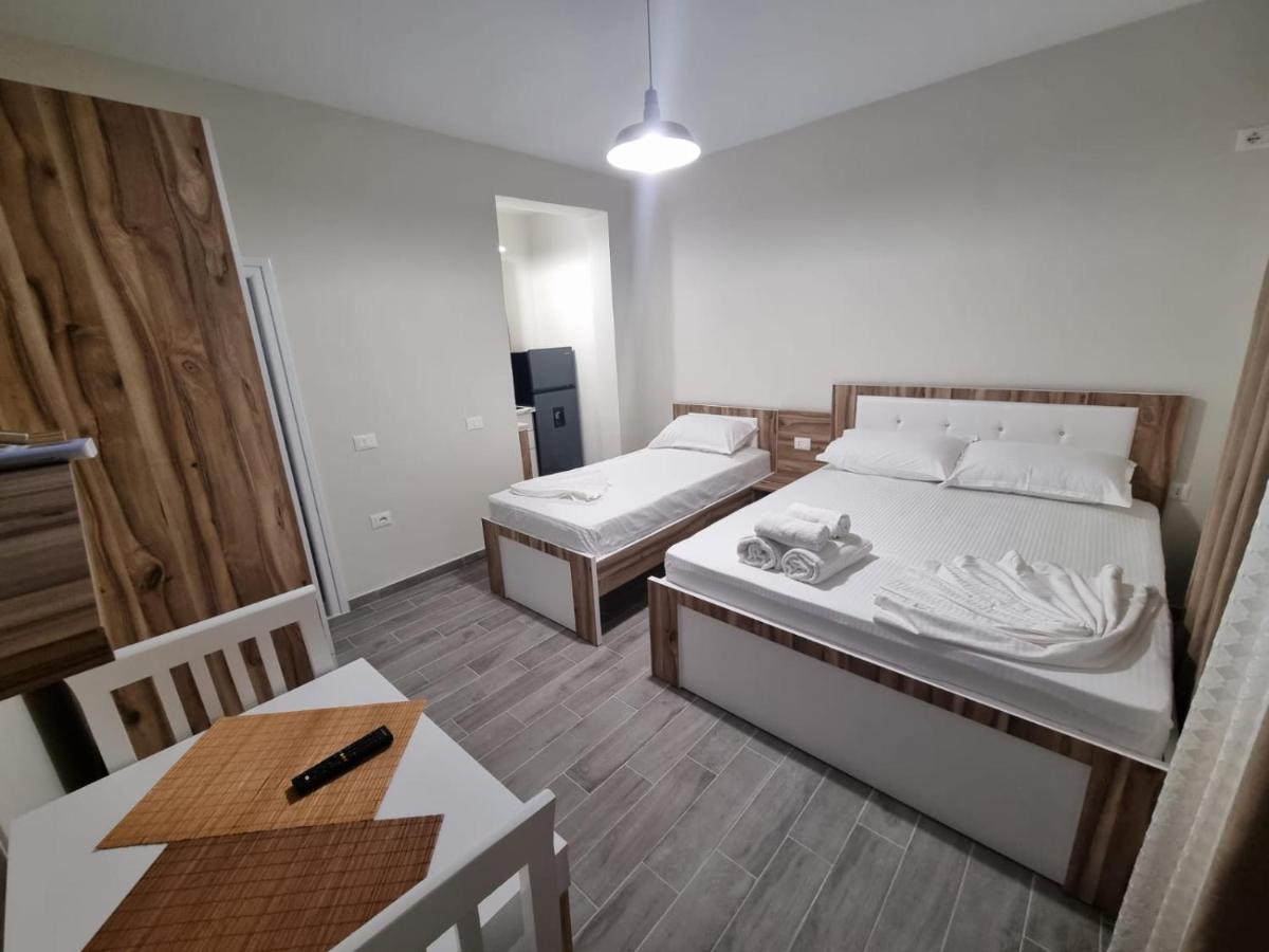 Vila Soleil Vlorë Екстериор снимка