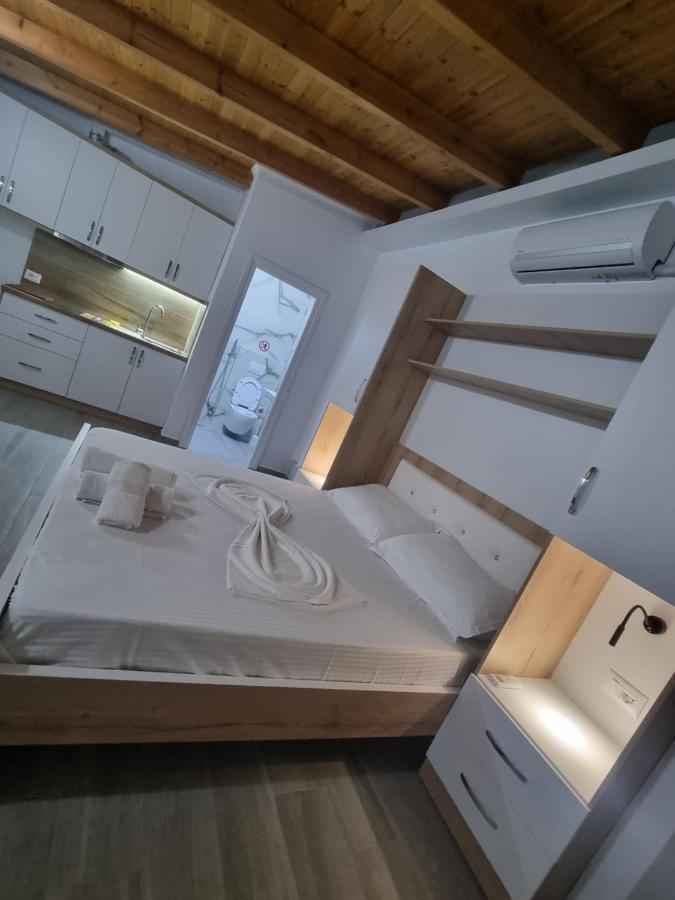 Vila Soleil Vlorë Екстериор снимка