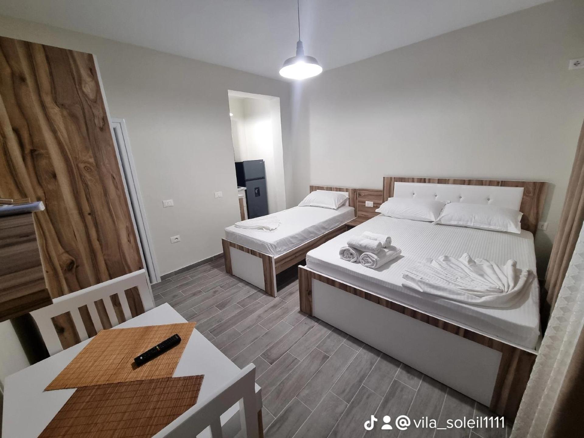 Vila Soleil Vlorë Екстериор снимка