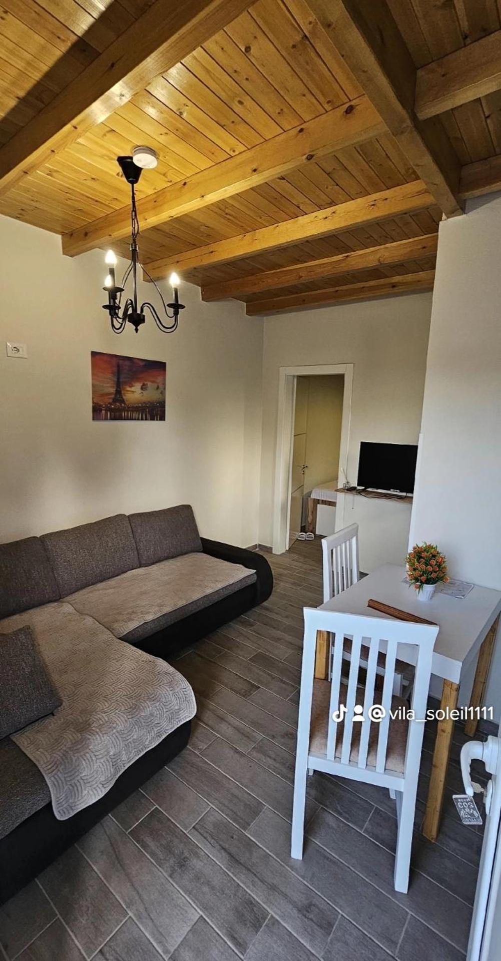 Vila Soleil Vlorë Екстериор снимка
