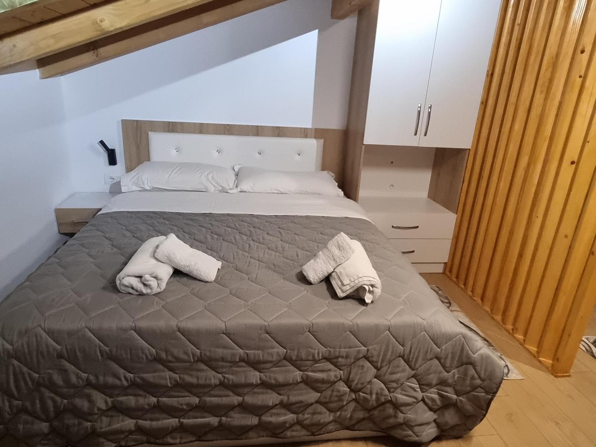 Vila Soleil Vlorë Екстериор снимка