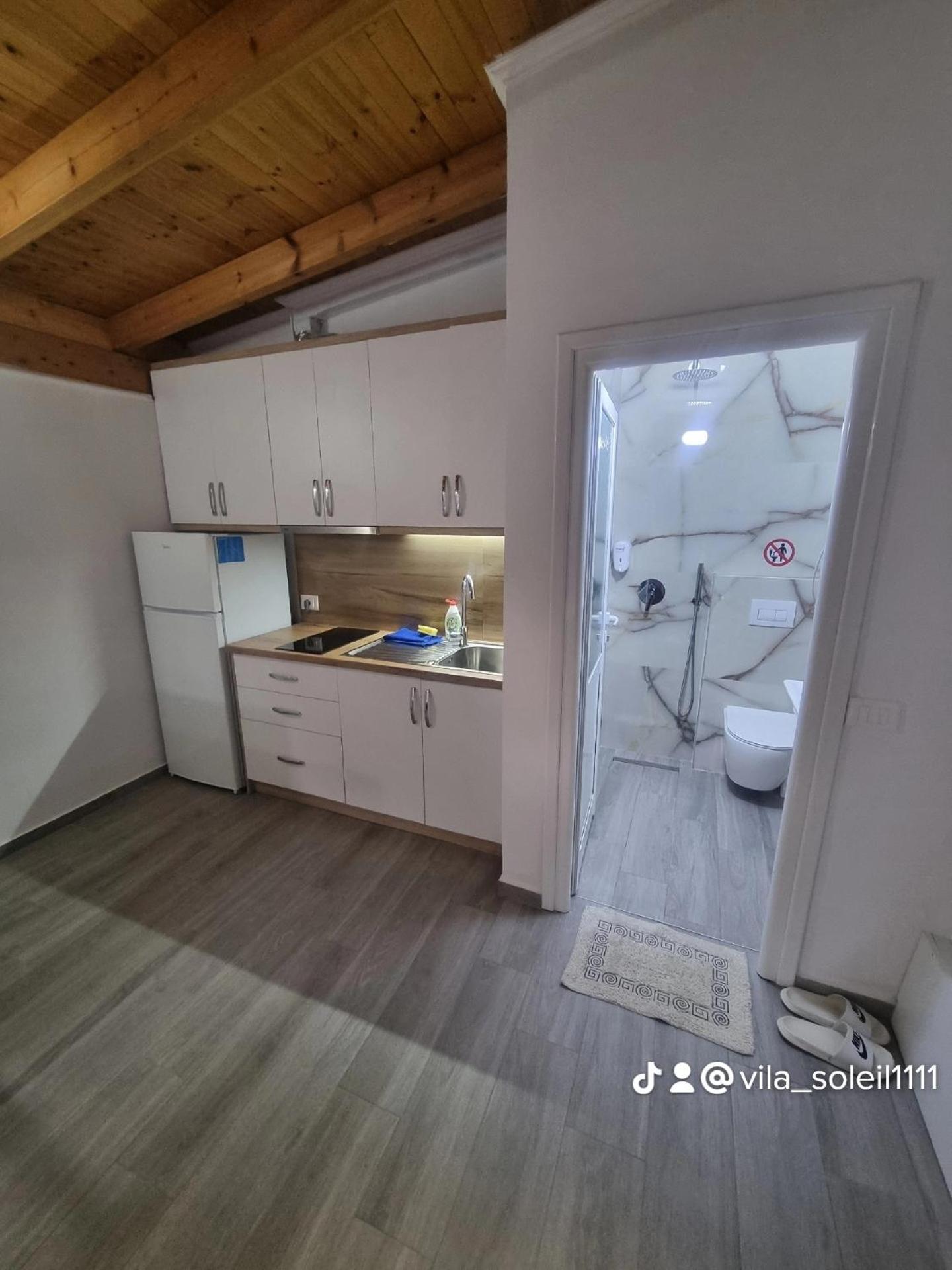 Vila Soleil Vlorë Екстериор снимка