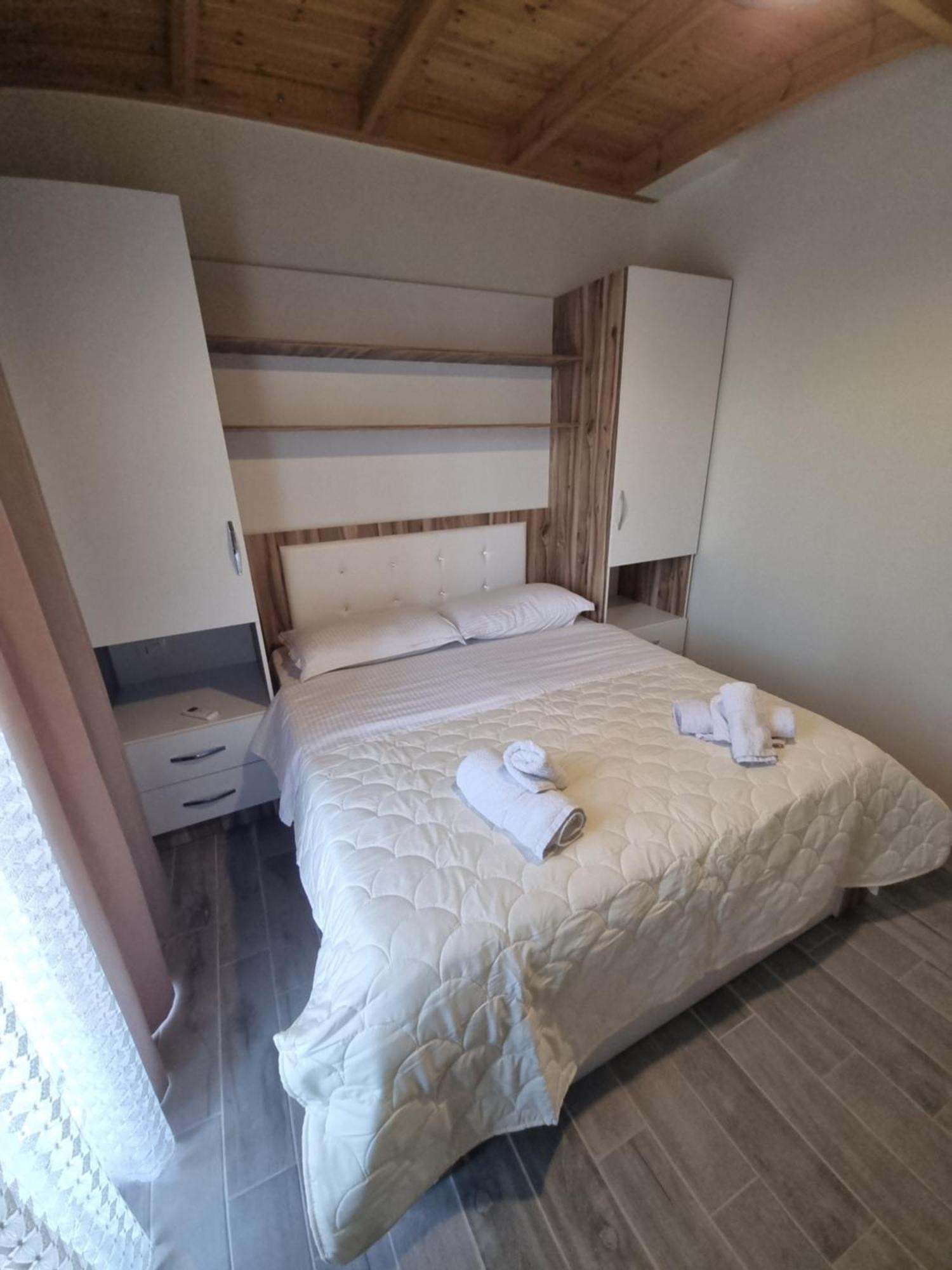 Vila Soleil Vlorë Екстериор снимка